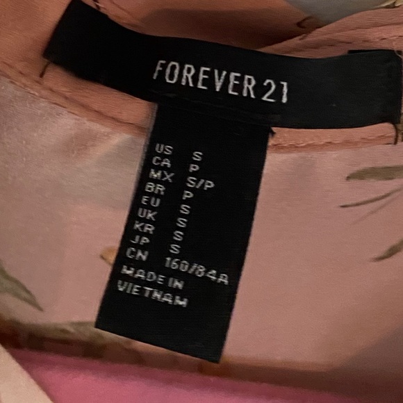 Forever 21 | Floral blouse - Picture 4 of 4